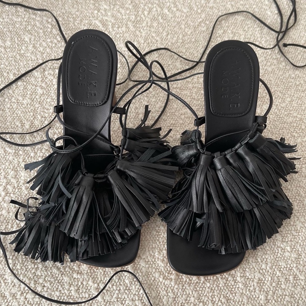 ❌SOLD❌A.W.A.K.E. mode Gortensia Sandal - Picture 1 of 10